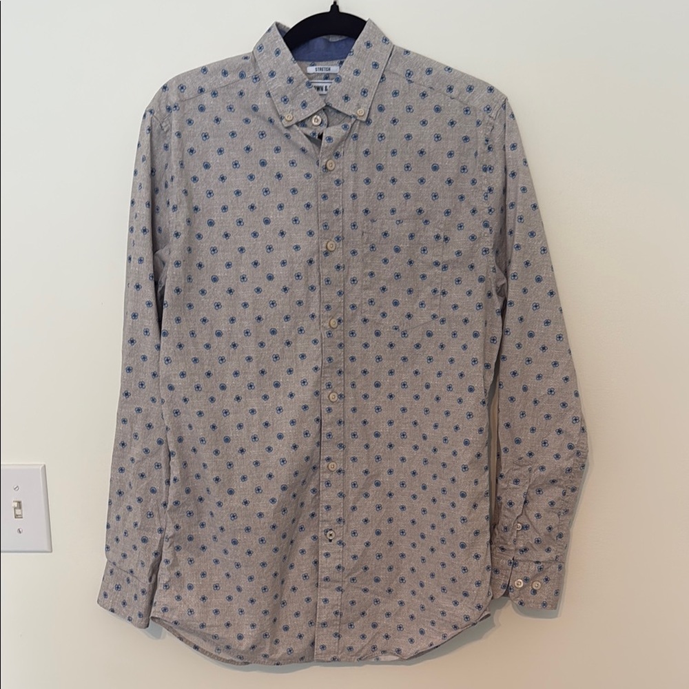 Crown & Ivy Grey and Blue Casual Button Down Shirt